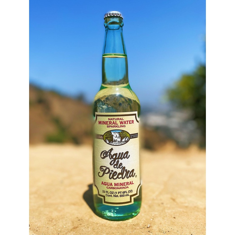 Agua de Piedra Sparkling Water (22 oz)