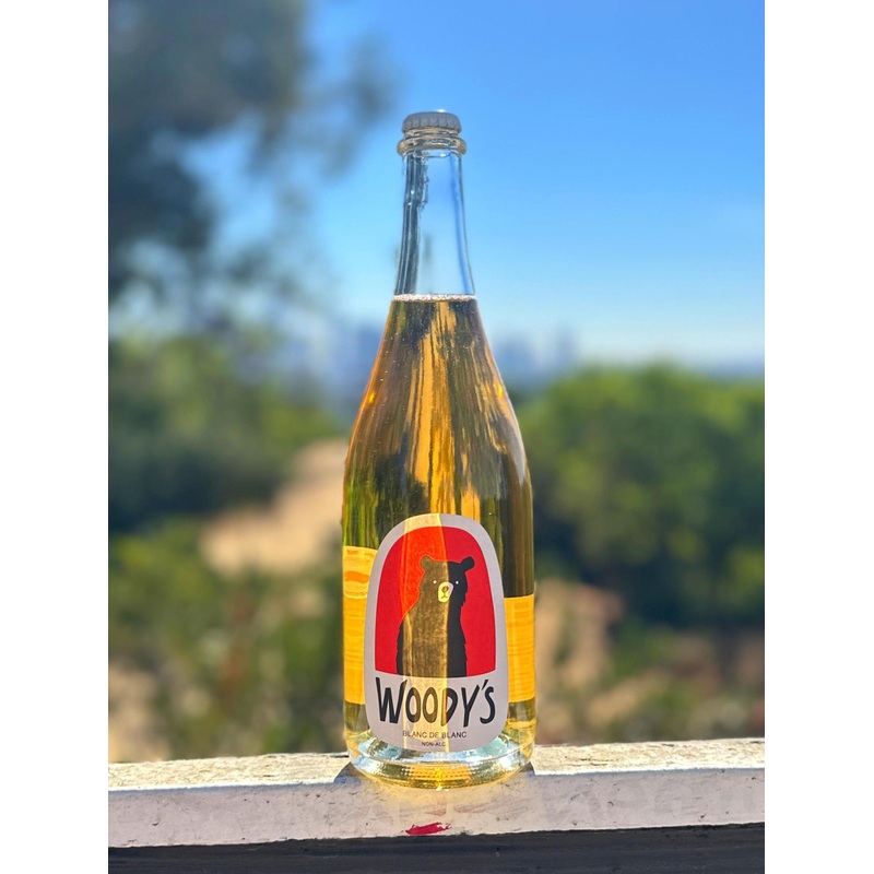 Woody’s Blanc de Blanc Non-Alcoholic Sparkling Wine