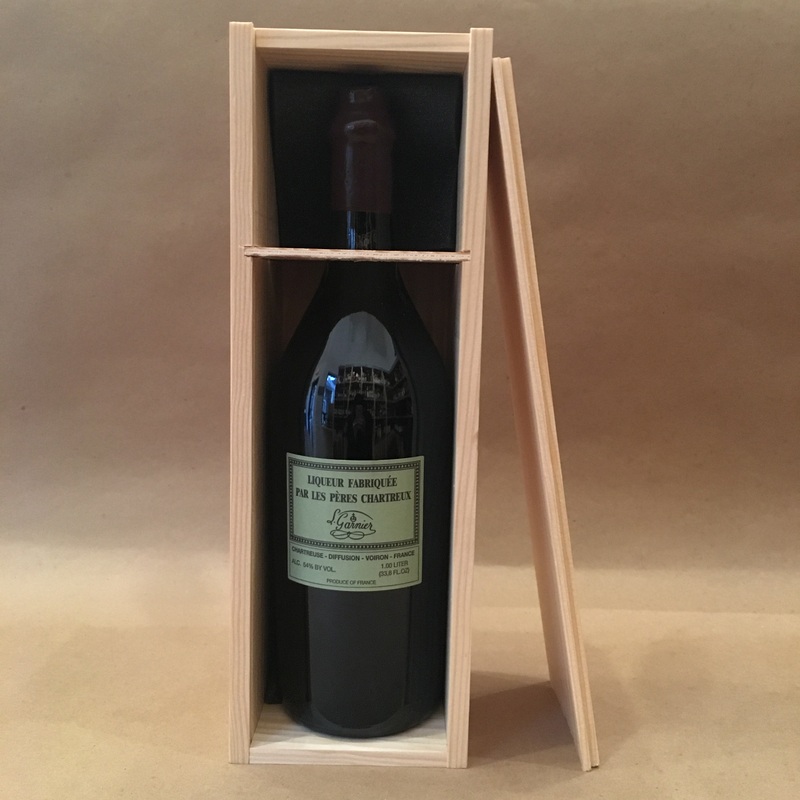Chartreuse Green V.E.P. 108 1L DIGESTIF