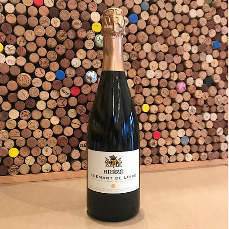 Domaine Arnaud Lambert Cremant de Loire Breze Blanc NV 75% Chenin Blanc, 25% Chardonnay