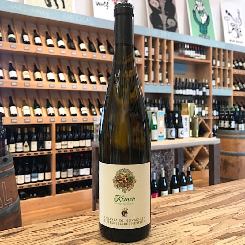 Abbazia di Novacella Valle Isarco Alto Adige Kerner 2020 Regular